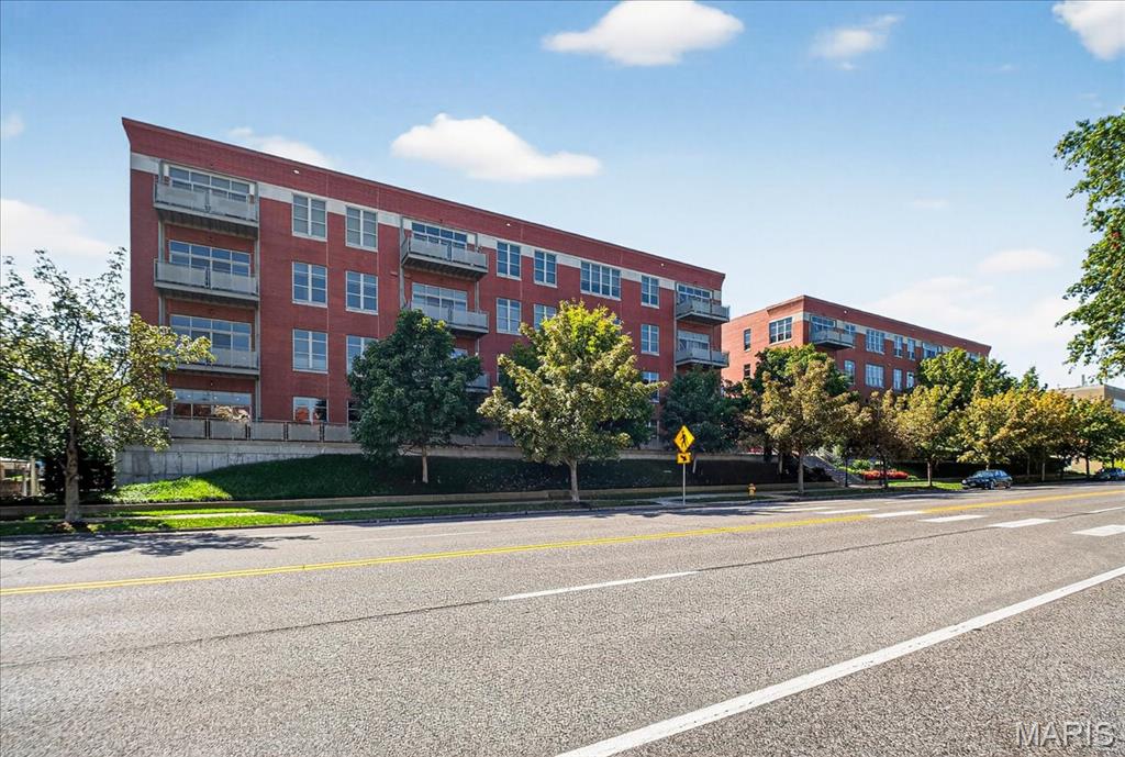 Hi-Pointe Lofts A Condo The - Residential