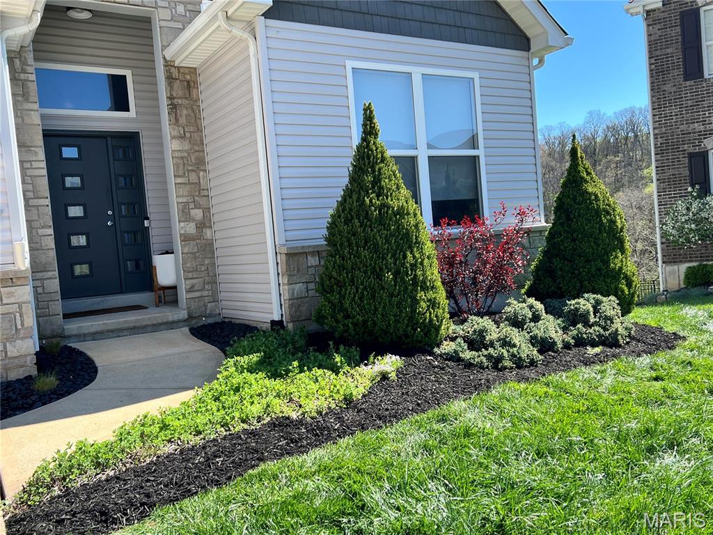 477 Amber Lake Court
