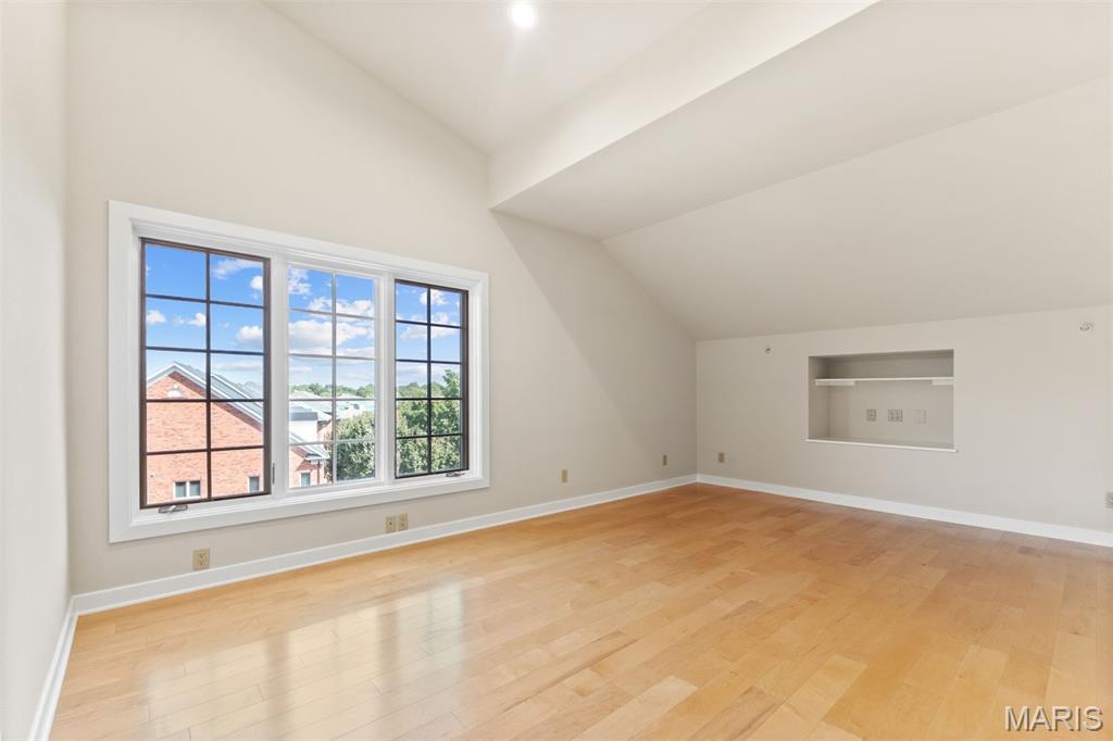 6 Brighton Way Condo - Residential