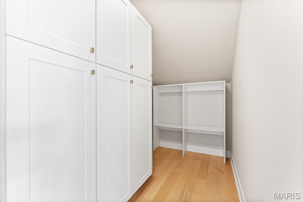 6 Brighton Way Condo - Residential