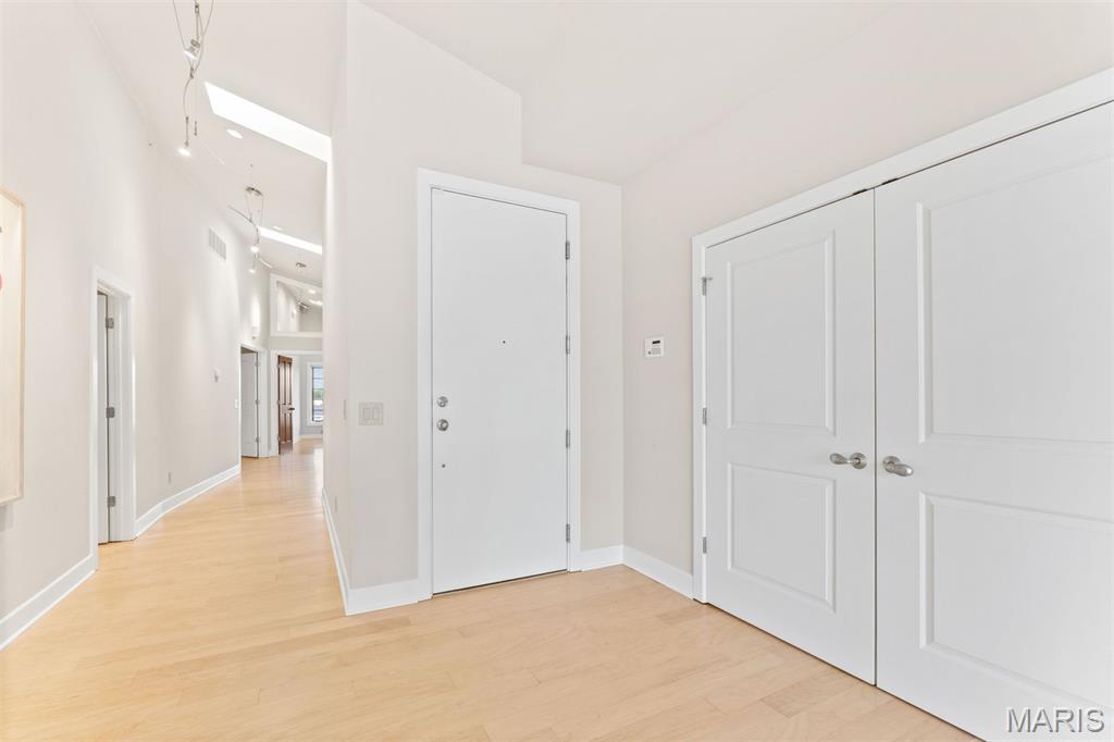 6 Brighton Way Condo - Residential