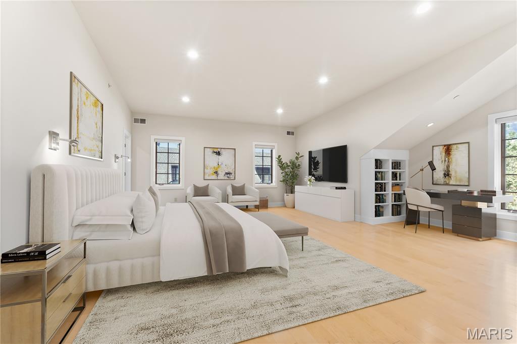 6 Brighton Way Condo - Residential