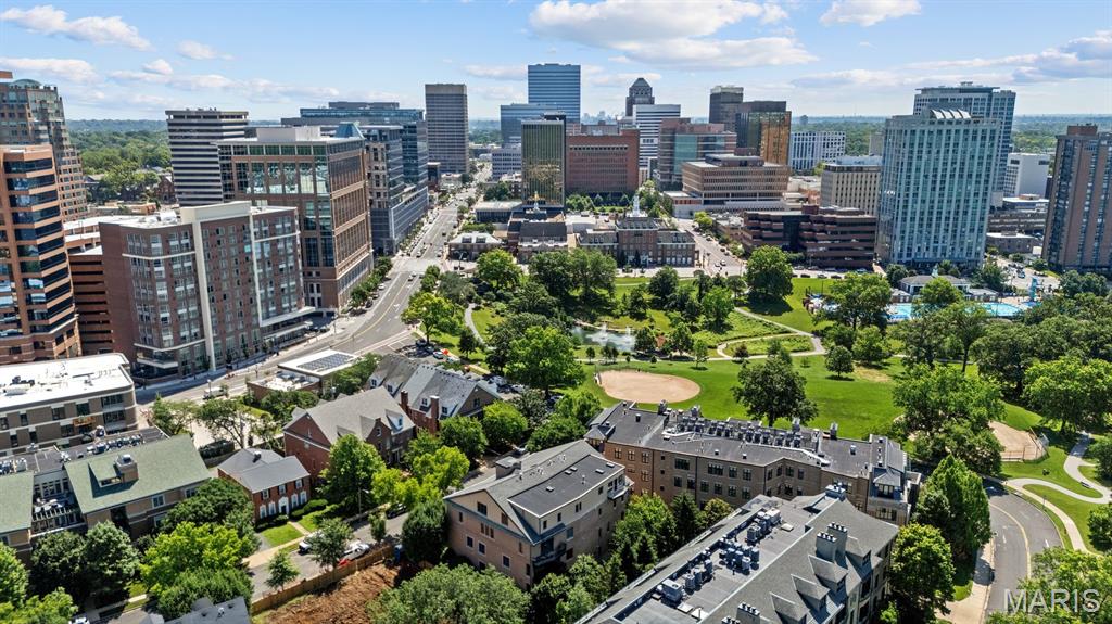 6 Brighton Way Condo - Residential