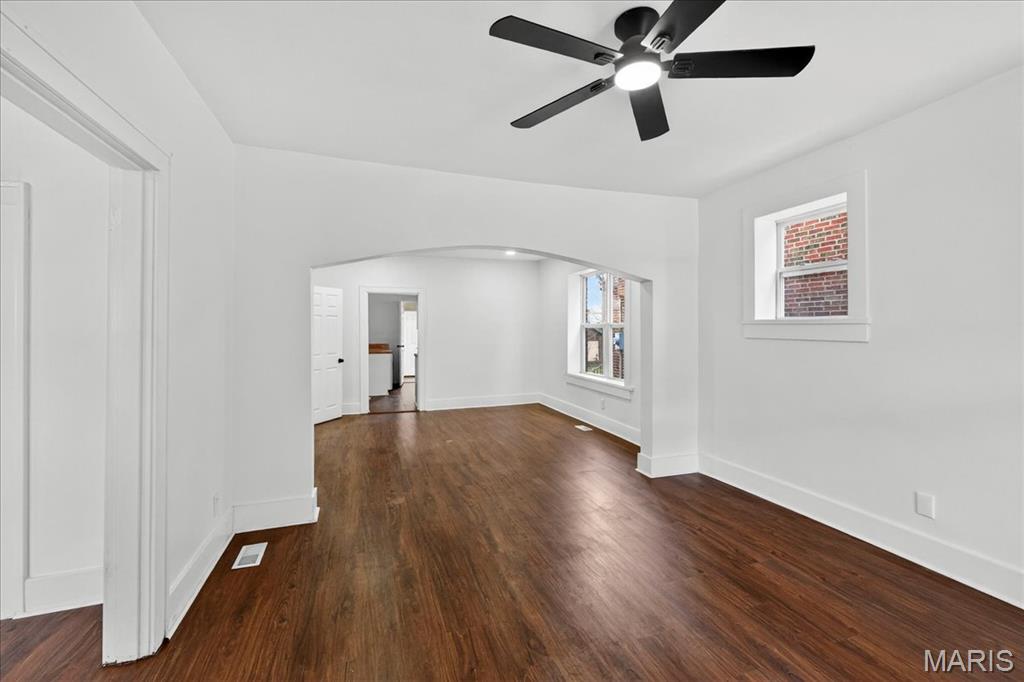 4250 Ellenwood Avenue