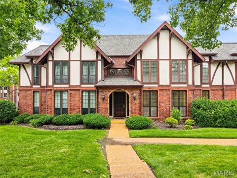 Photo of 929 Claytonbrook Drive #2, Ballwin, MO 63011 (MLS # 26039942)