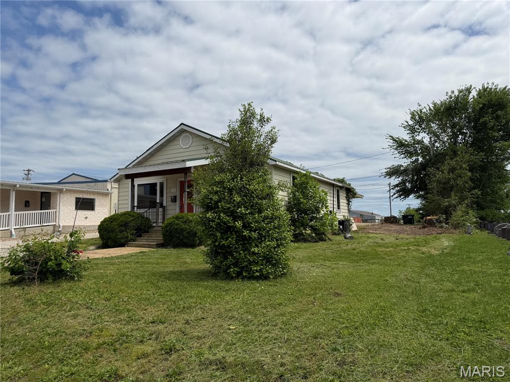 Hewitt - Commercial Sale