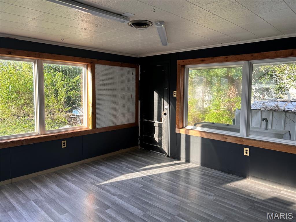 Hewitt - Commercial Sale