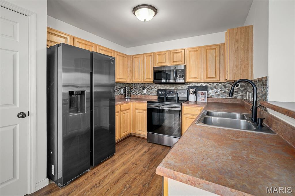 Majestic Lakes 1 - Residential