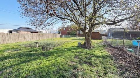 Tiny photo for 322 E Davis Street, St Louis, MO 63111 (MLS # 26018810)