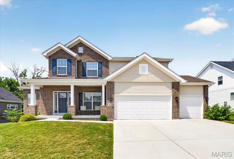 Photo of 823 Silver Buck Lane, Chesterfield, MO 63005 (MLS # 26047514)