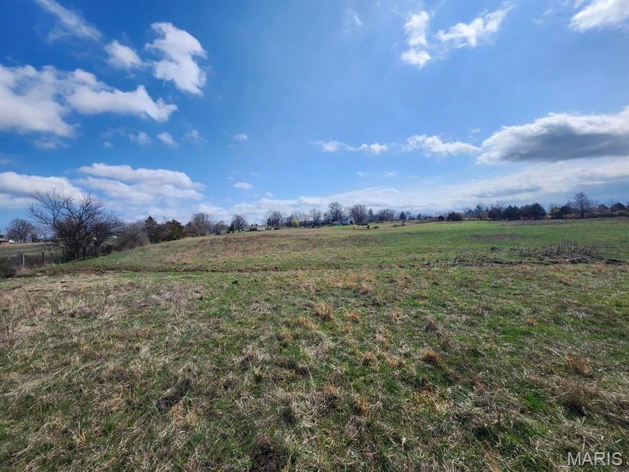 LOCATION=LOCATION=LOCATION 6.38 Acres M/L. Property is open with lots of Building spots and access to Morris road, Mountain Grove, Mo 65711.