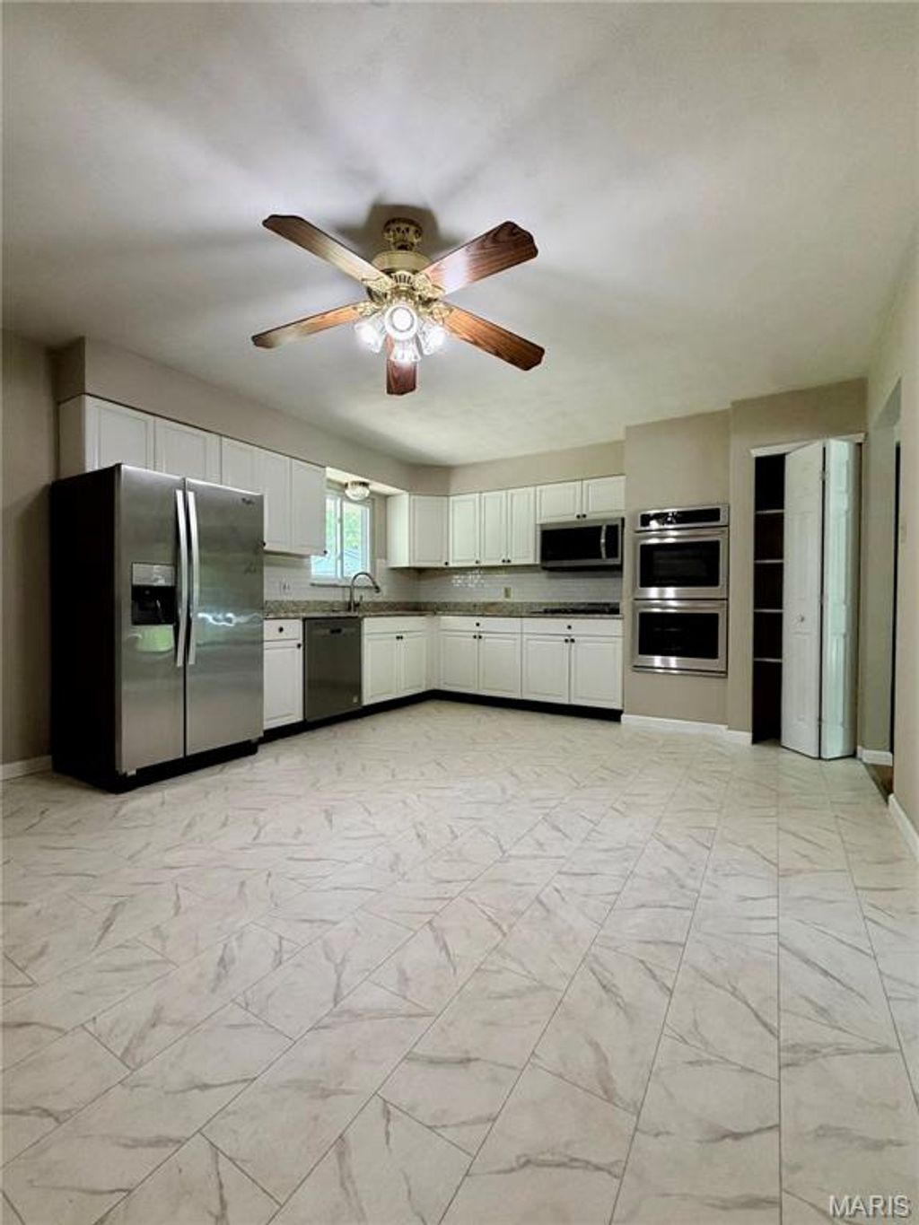 Photo of 1003 Mallow Drive, Ellisville, MO 63011 (MLS # 26022470)