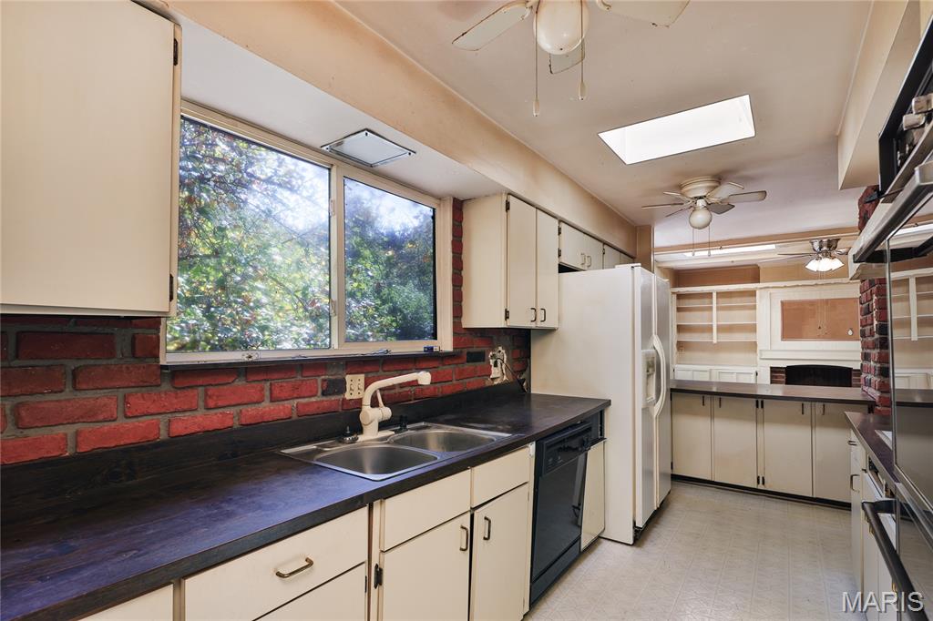 Camelot Gardens - Residential