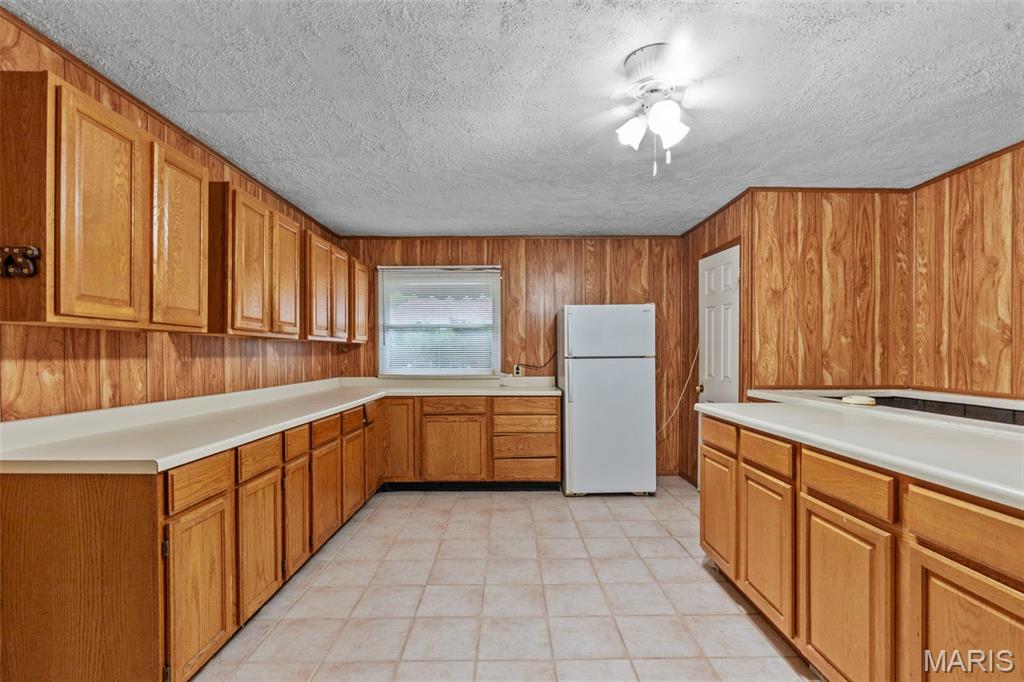 Wood-Crest - Residential