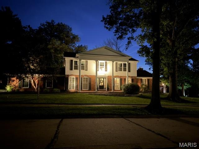 607 Lampadaire Drive