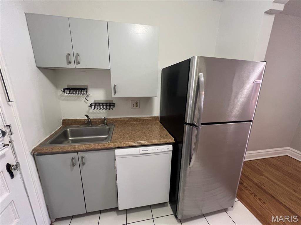 Richs - Residential Lease