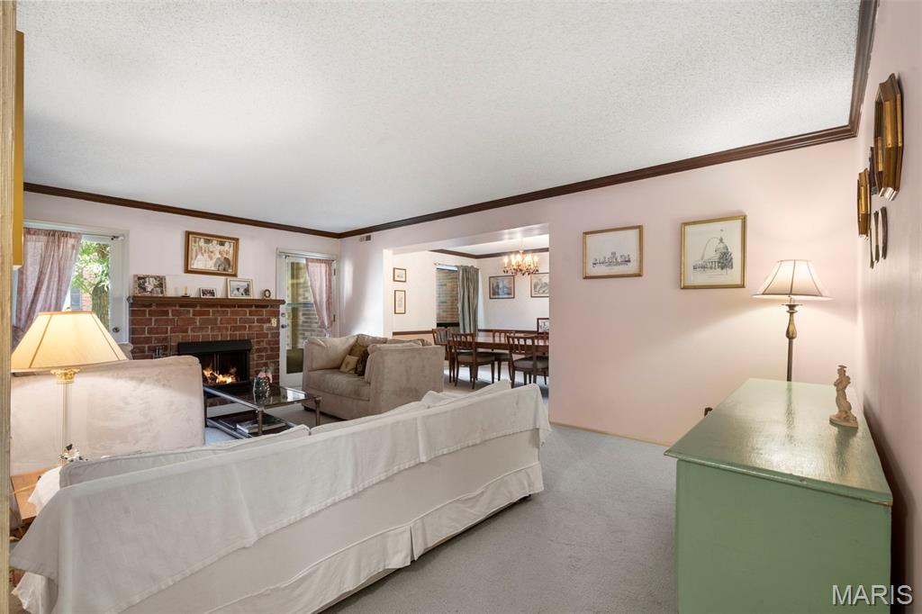 572 Coeur De Royale Drive 105