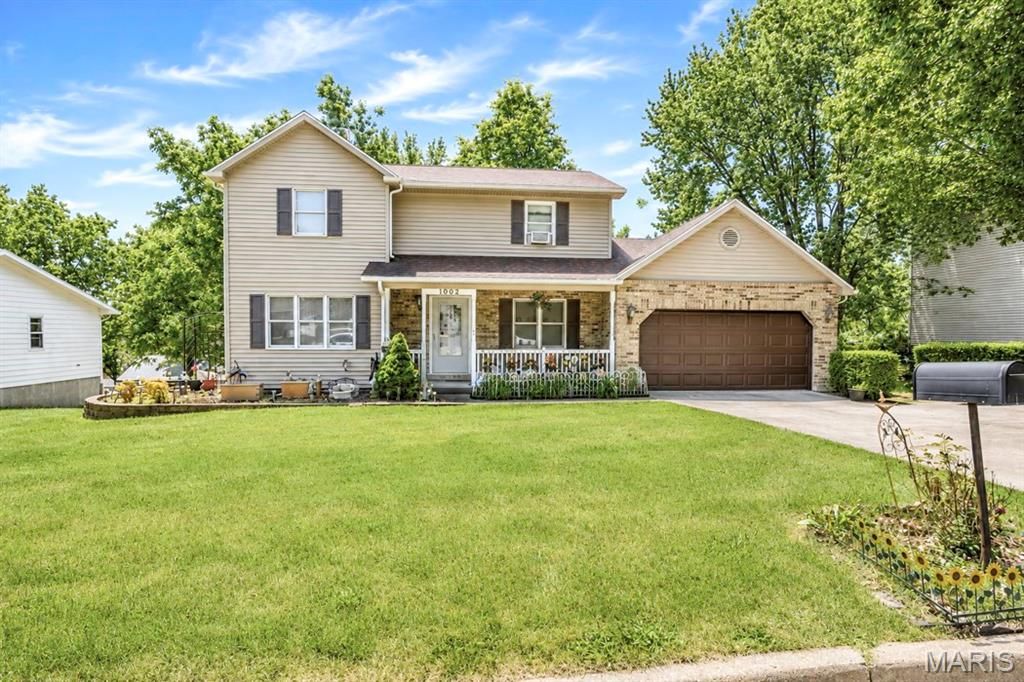 Photo of 1002 Pheasant Hill Drive, Rolla, MO 65401 (MLS # 26029114)