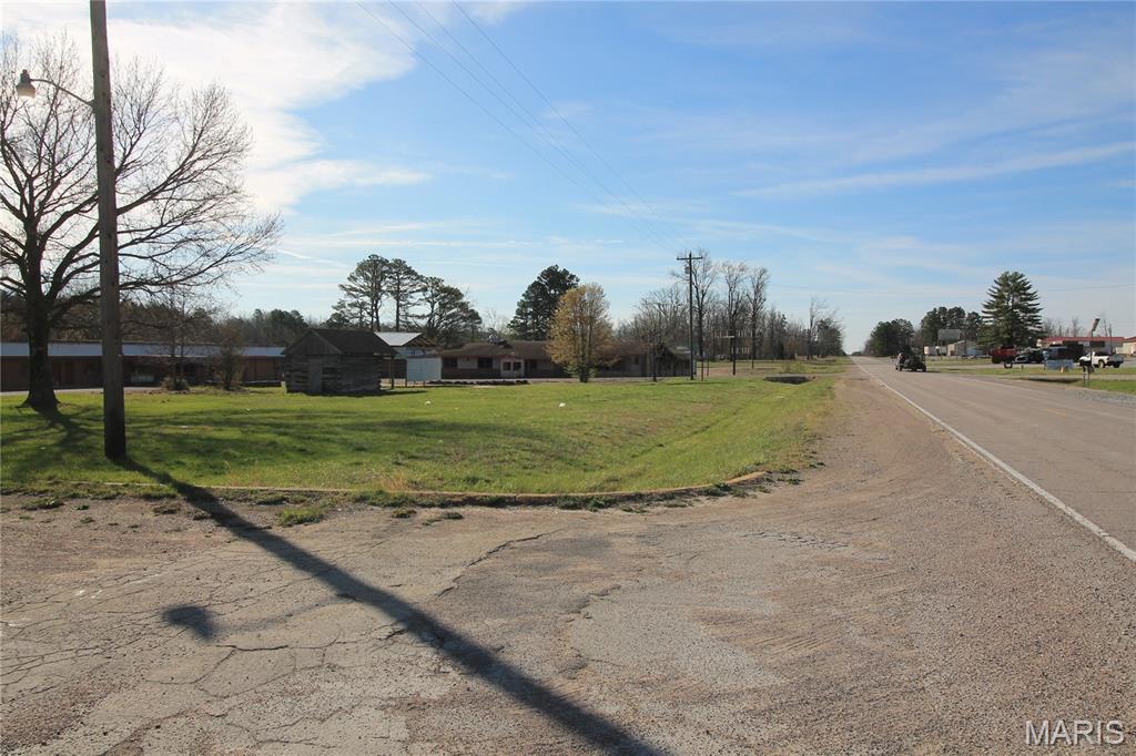 Deguires Sub - Commercial Sale