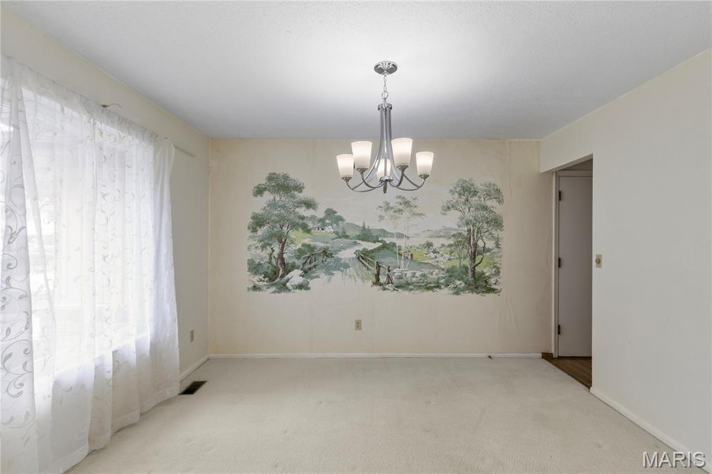 St Peters, Missouri 63376, United States, 3 Bedrooms Bedrooms, ,2 BathroomsBathrooms,Residential,Pending,145070