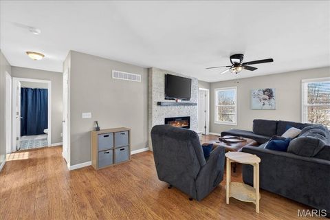 Tiny photo for 189 Rockport Drive, Troy, MO 63379 (MLS # 26003744)