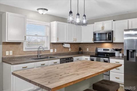 Tiny photo for 189 Rockport Drive, Troy, MO 63379 (MLS # 26003744)