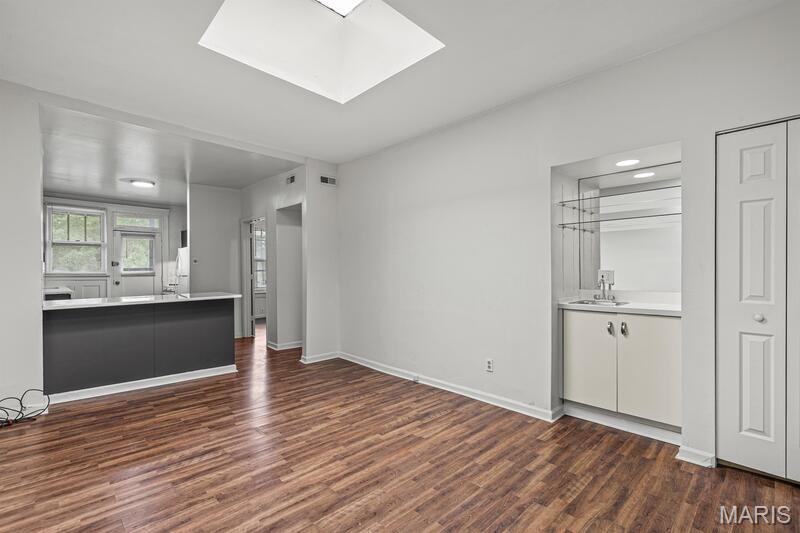 City Commons - Residential Income