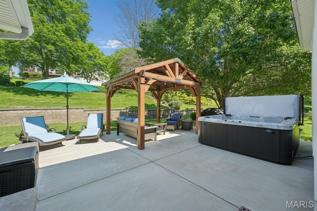 1312 Riverdale Circle