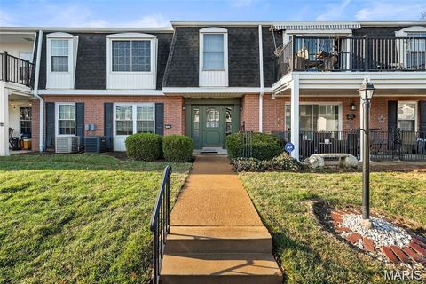 Photo of 1725 Herault Place #G, LeMay, MO 63125 (MLS # 26012825)