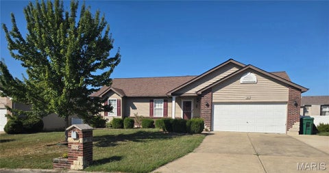 Photo of 209 Gentle Pine Lane, Winfield, MO 63389 (MLS # 26059936)