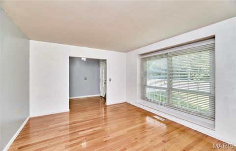 Tiny photo for 1211 Big Bend Road, Ballwin, MO 63021 (MLS # 26009990)