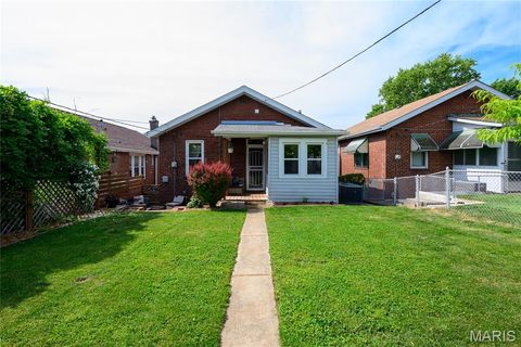 Tiny photo for 4131 Utah Street, St Louis, MO 63116 (MLS # 26030867)
