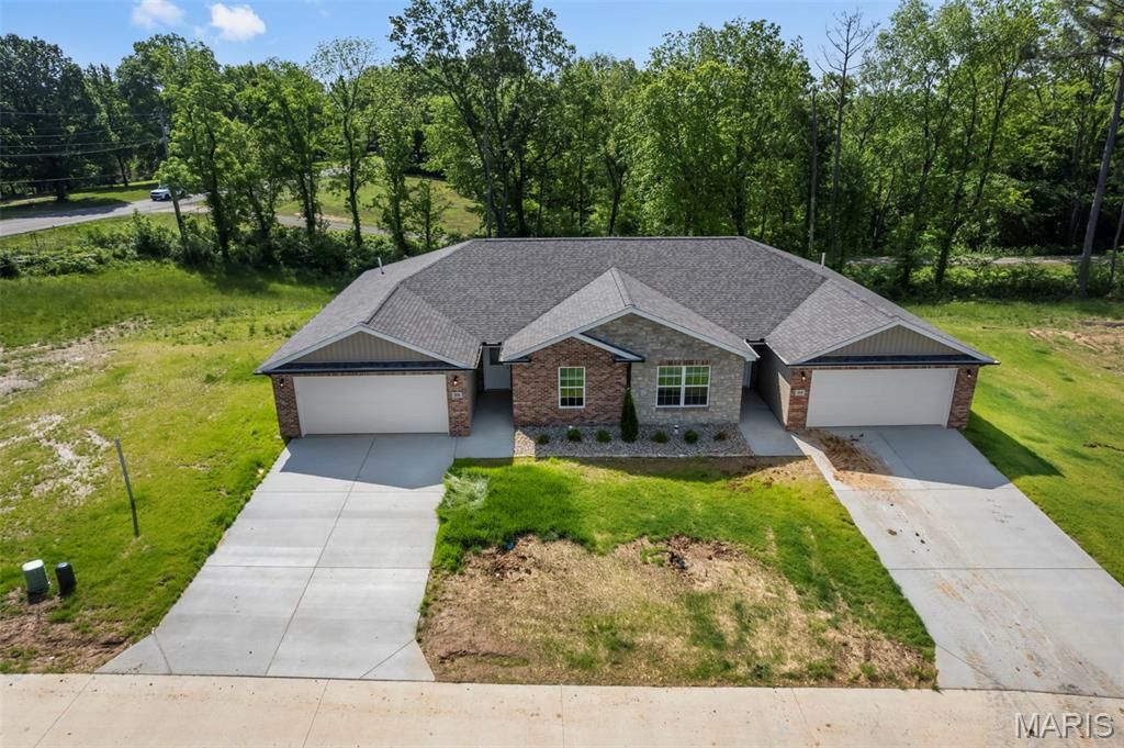 Photo of 35 Benton Hill Lane, Cape Girardeau, MO 63701 (MLS # 26026866)