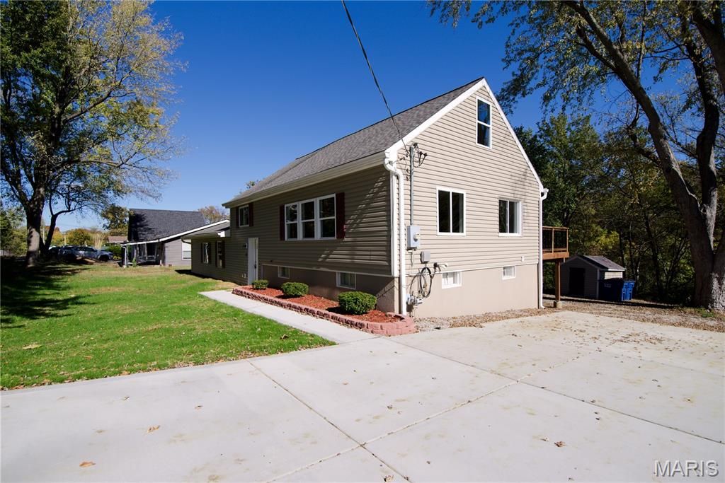 Photo of 17 Placid Drive, Unincorporated, MO 63304 (MLS # 25072349)