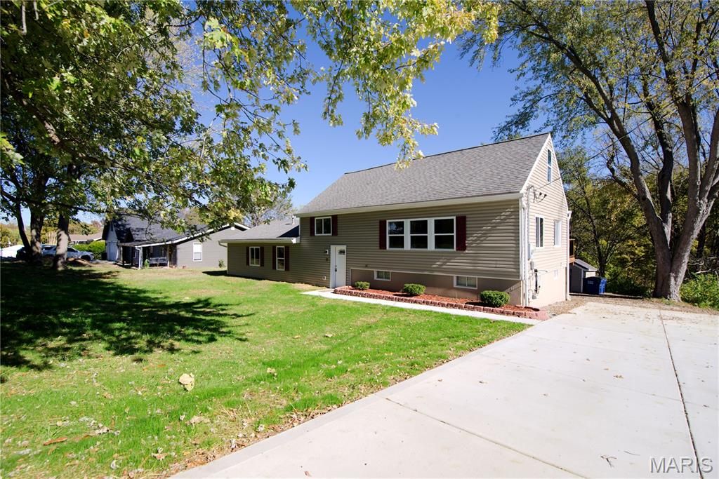 Photo of 17 Placid Drive, Unincorporated, MO 63304 (MLS # 25072349)