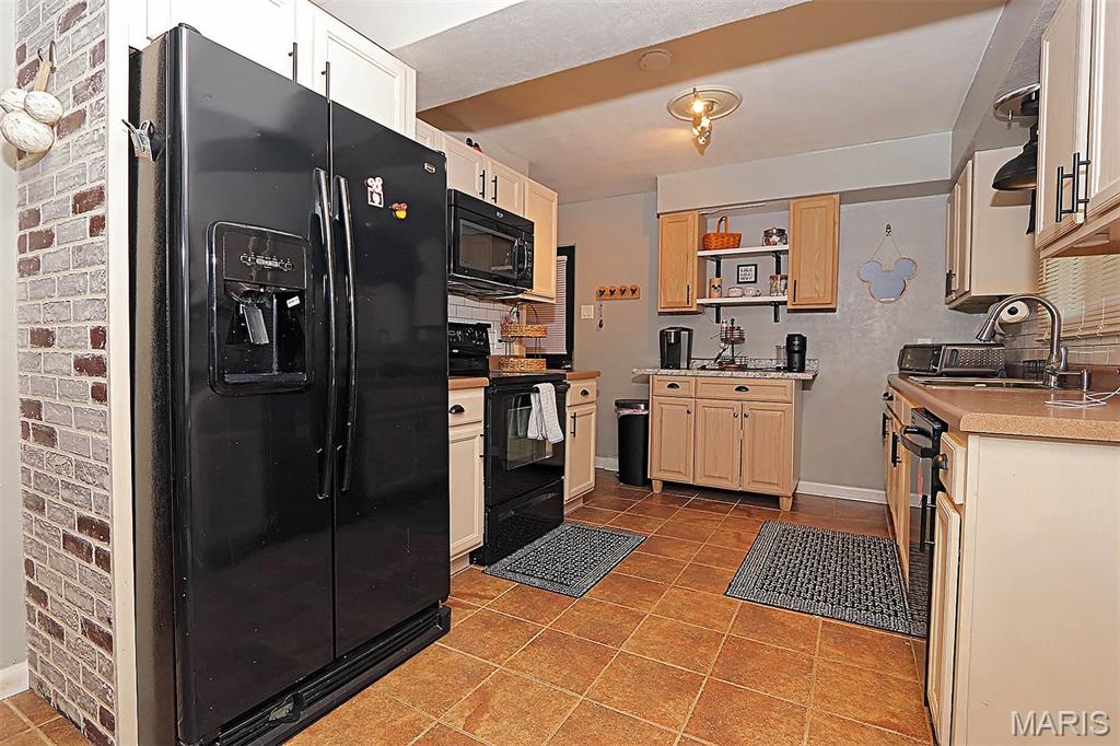 Groves 2nd - Residential