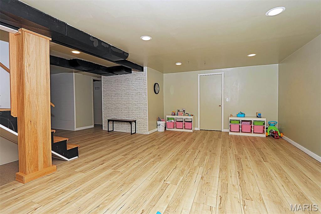 Groves 2nd - Residential