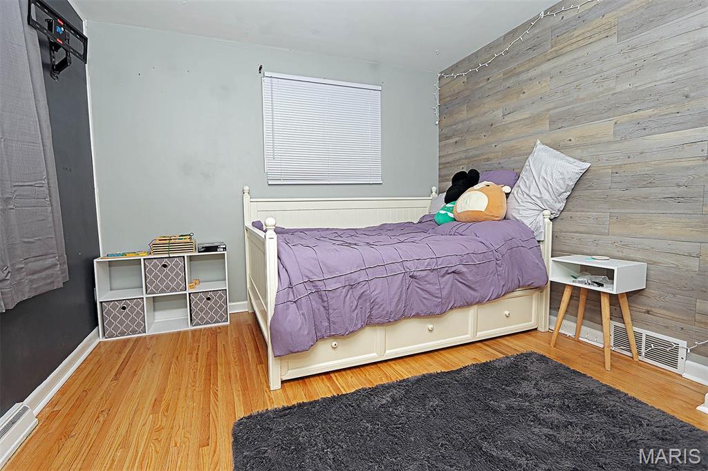 Groves 2nd - Residential