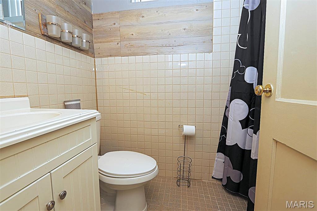 Groves 2nd - Residential