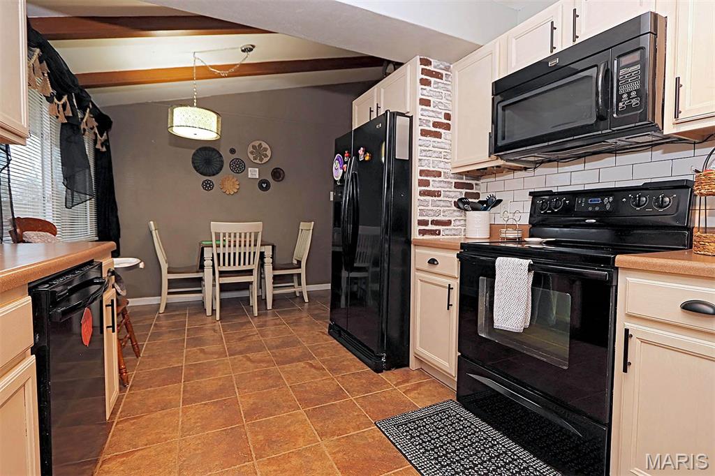 Groves 2nd - Residential