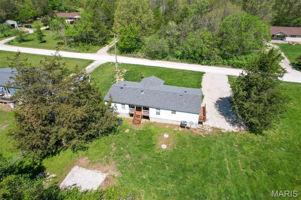 Photo of 10002 Three Oaks Lane, Bloomsdale, MO 63627 (MLS # 26024768)