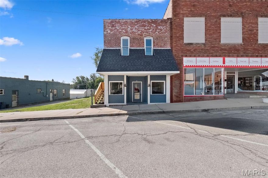 Unlock a fantastic investment opportunity with this mixed-use building located on Broadway! The main level offers approximately 1,000± sq ft of retail/office space with excellent storefront visibility. The upper level features a spacious 1-bedroom (potential 2-bedroom), 1-bath apartment that is currently rented with a year lease in place, providing immediate income.
Recent updates include new flooring, fresh paint, lighting, renovated bathroom, new wall A/C and heating unit, updated electrical, windows, and doors. The apartment has been updated within the last two years with new kitchen cabinets, countertops, appliances, and two mini-splits for efficient heating and cooling.
***Vacant lot adjacent to the building is NOT included in the sale.***