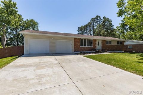 Photo of 1205 Connie Drive, Arnold, MO 63010 (MLS # 26030036)