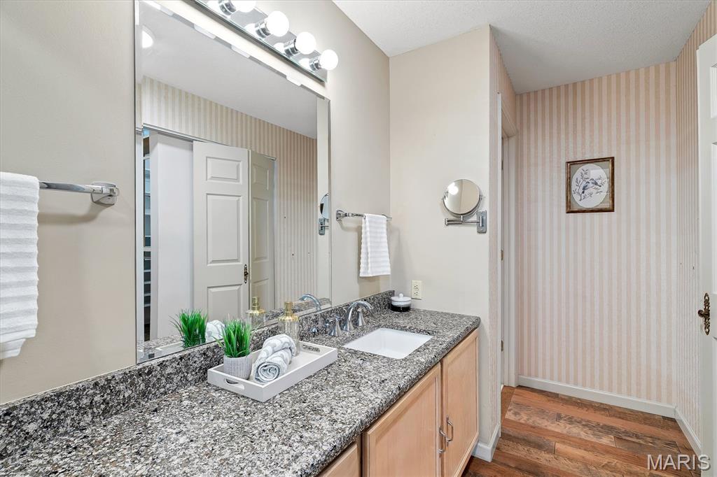 Coeur De Royale Condo Ph Iii - Residential