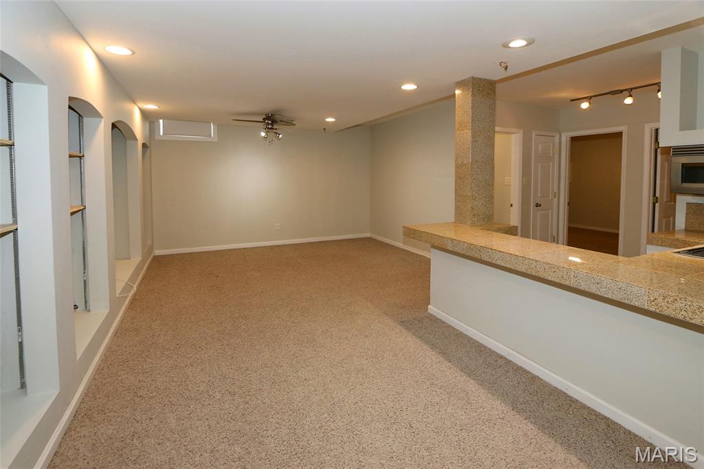 Courts II - Residential