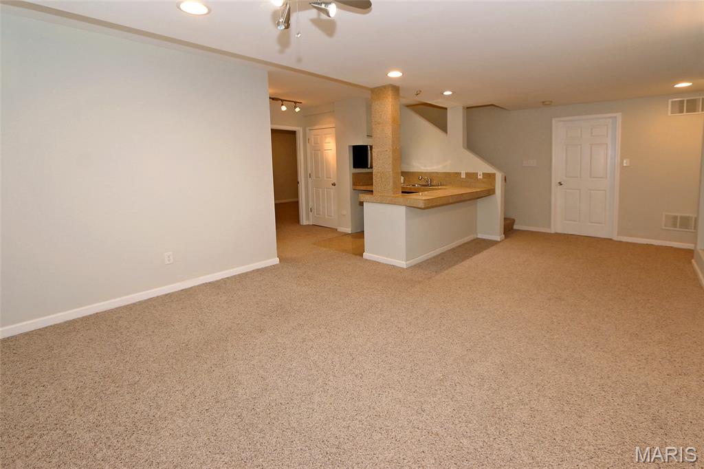 Courts II - Residential