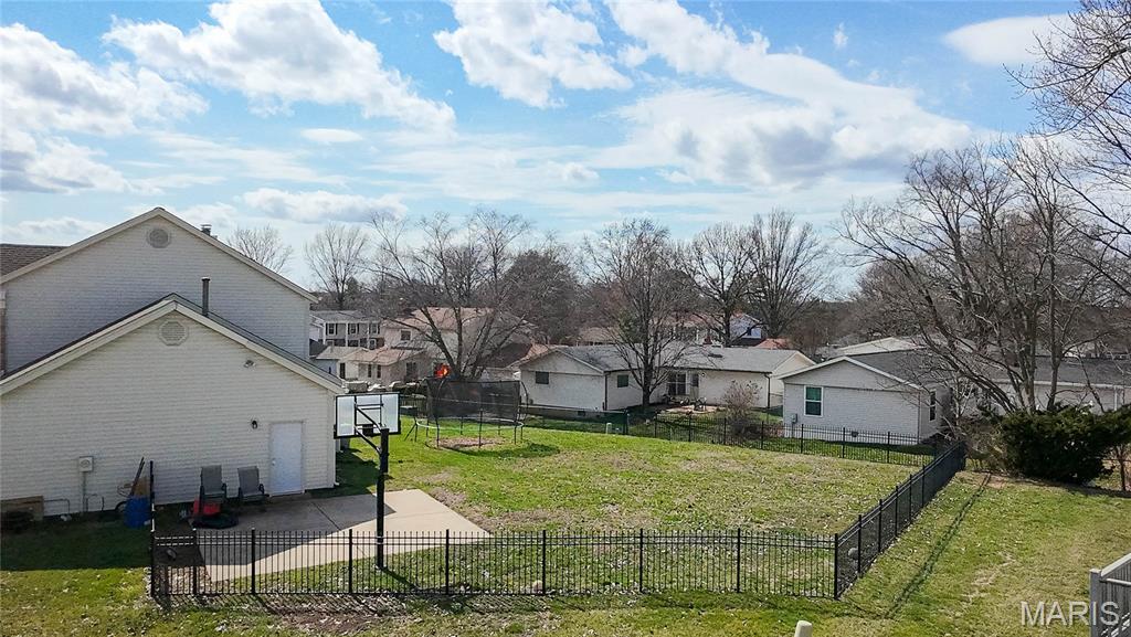 Courts II - Residential