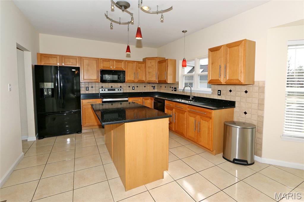 Courts II - Residential