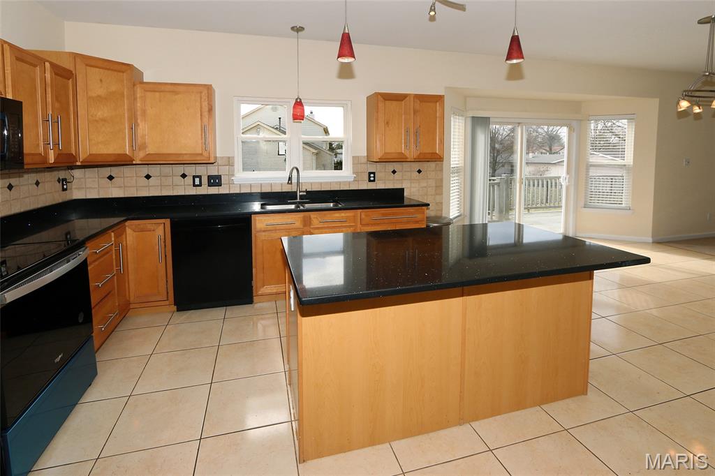 Courts II - Residential