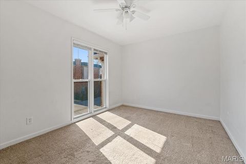 Tiny photo for 1129 Rue La Ville WALK #1129, Creve Coeur, MO 63141 (MLS # 26027533)